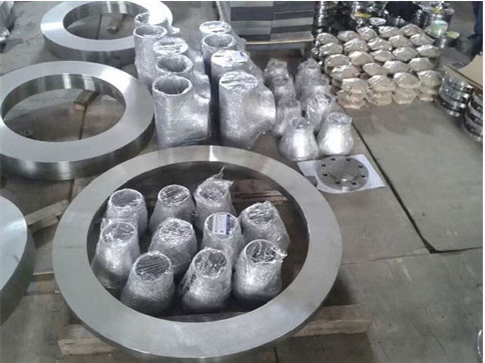 Ready Stock of  Hastelloy C276 Pipe Fittings at our Warehouse Mumbai,India	